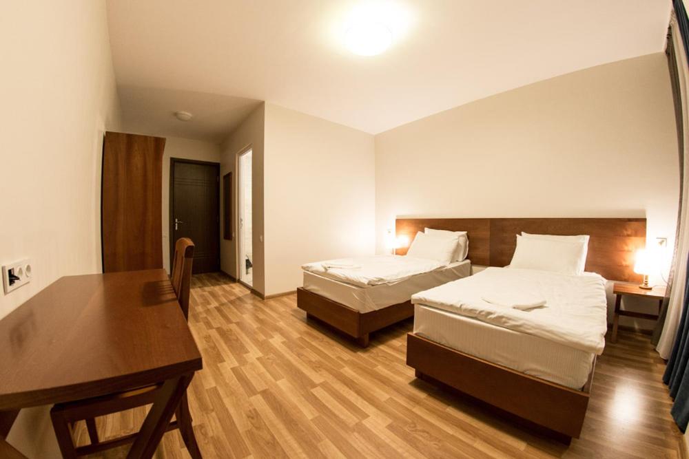 Deka room 6